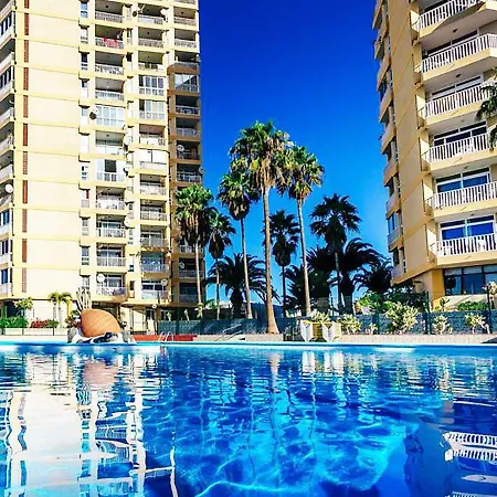 In Torres De Yomely Complex Appartement